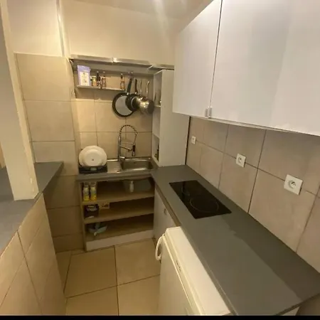 Confortable -musee Grevin - Musee Du Louvre - Grand Boulevard - 2 Pers Apartment Paris